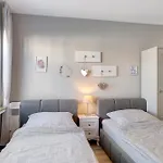 Riekes